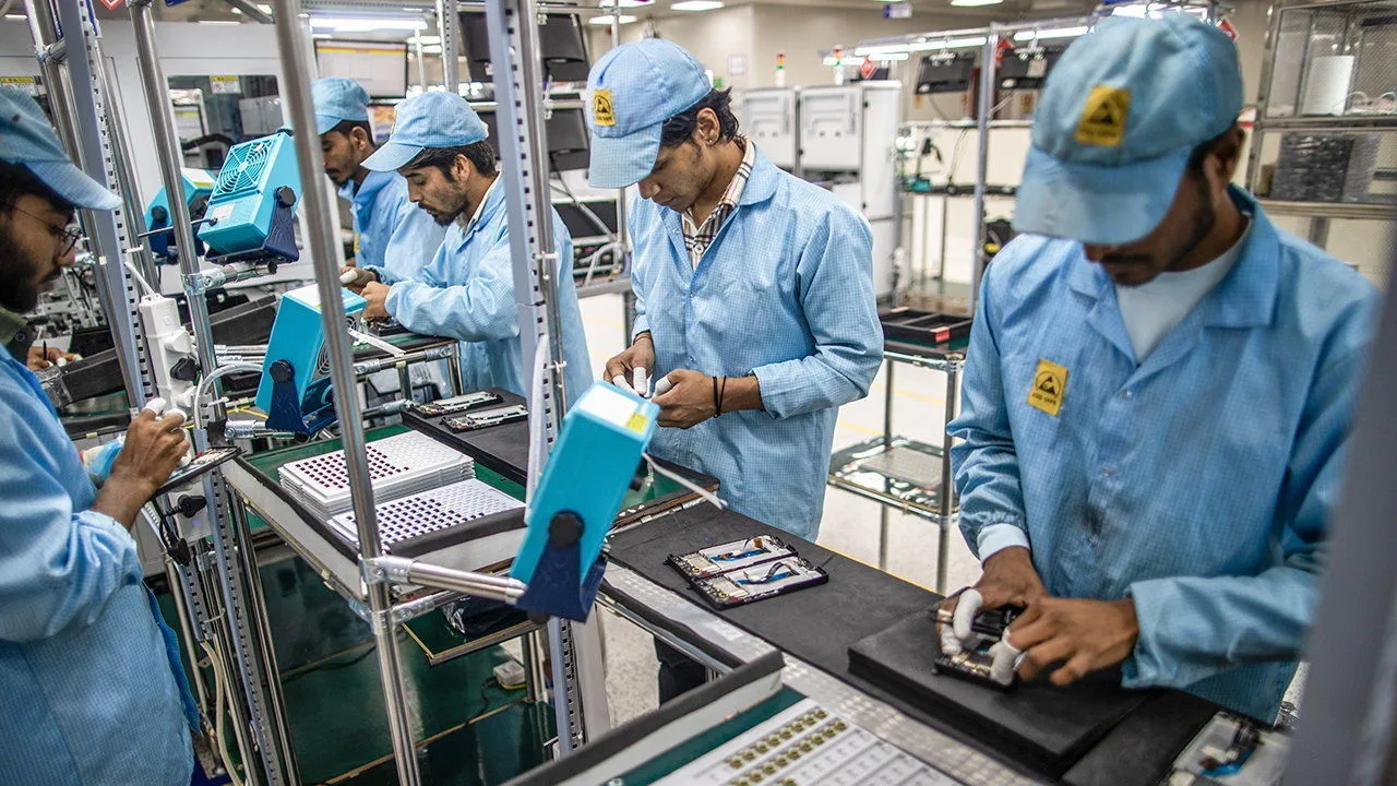 Manufacturing (Electronics & Automobile)